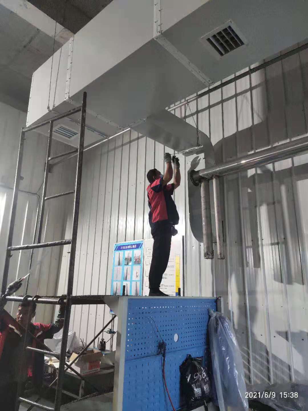 泡面廠車(chē)間送風(fēng)方案 泡面廠車(chē)間送風(fēng)降溫方案